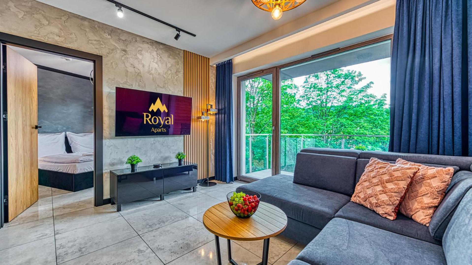 Z Basenem I Saunami Stone Hill Vip Centrum By Royal Aparts