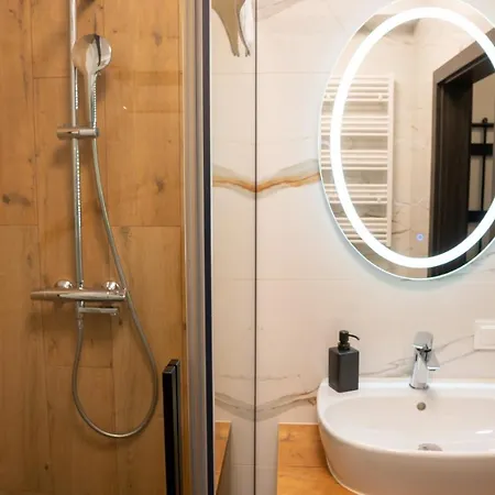 Apartamenty Z Basenem I Saunami Stone Hill Resort Vip Centrum By Royal Aparts Szklarska Poręba Esterno foto