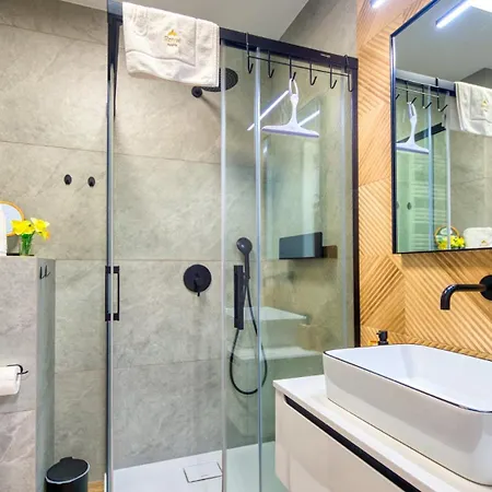Apartamenty Z Basenem I Saunami Stone Hill Resort Vip Centrum By Royal Aparts Szklarska Poręba Esterno foto